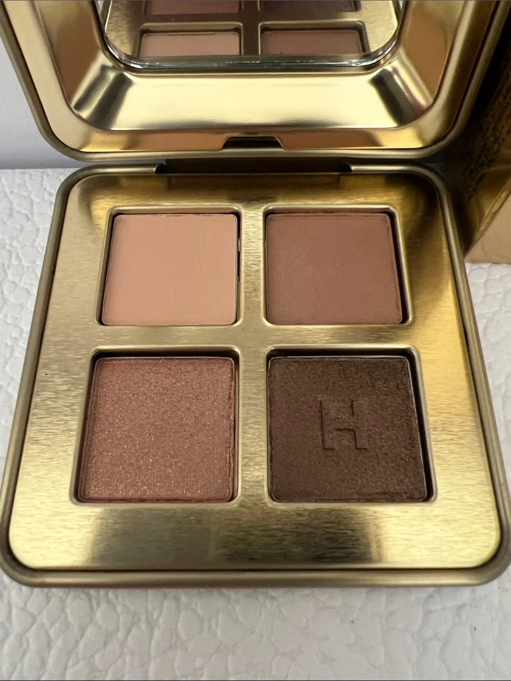 Hourglass Curator Eyeshadow Palette — Realist